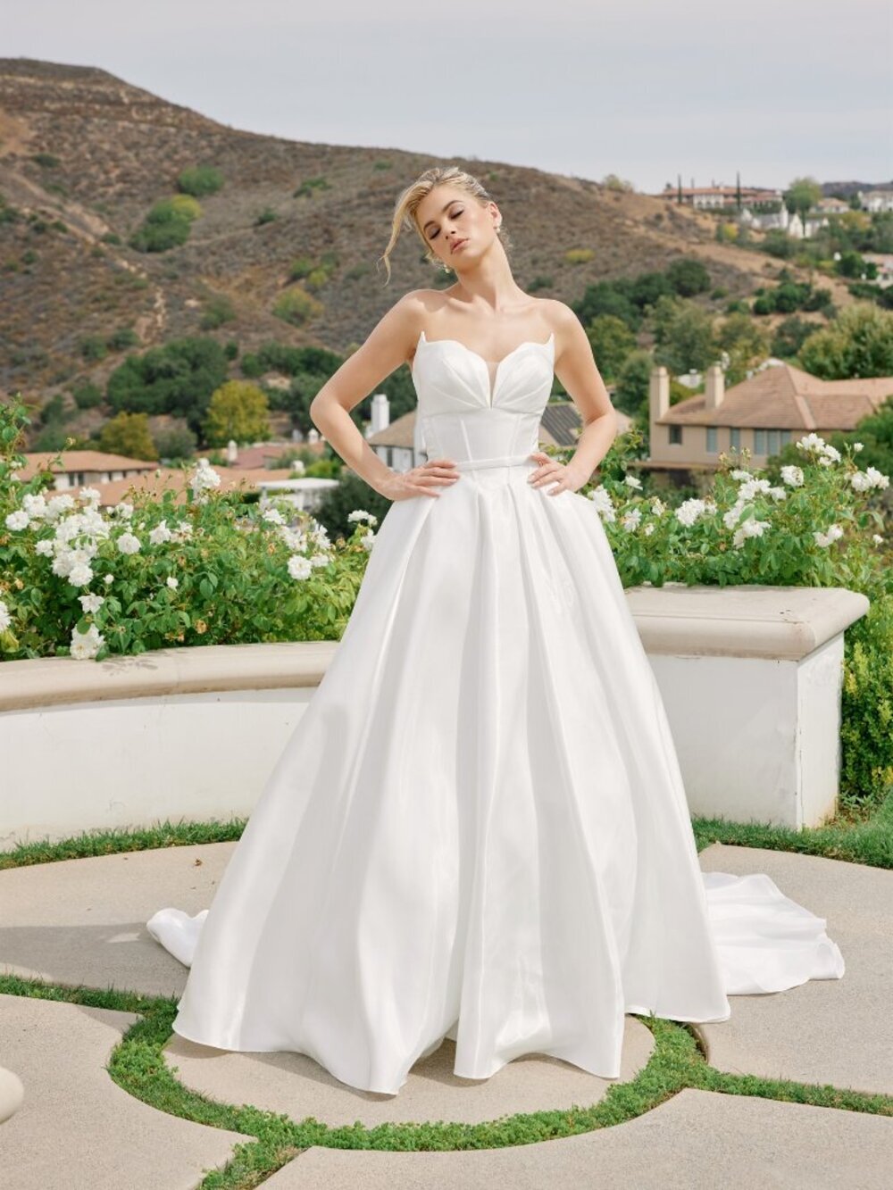 New Elegant Snow White Soft Satin Wedding Gown w/ Shiny Finish NX JE1085